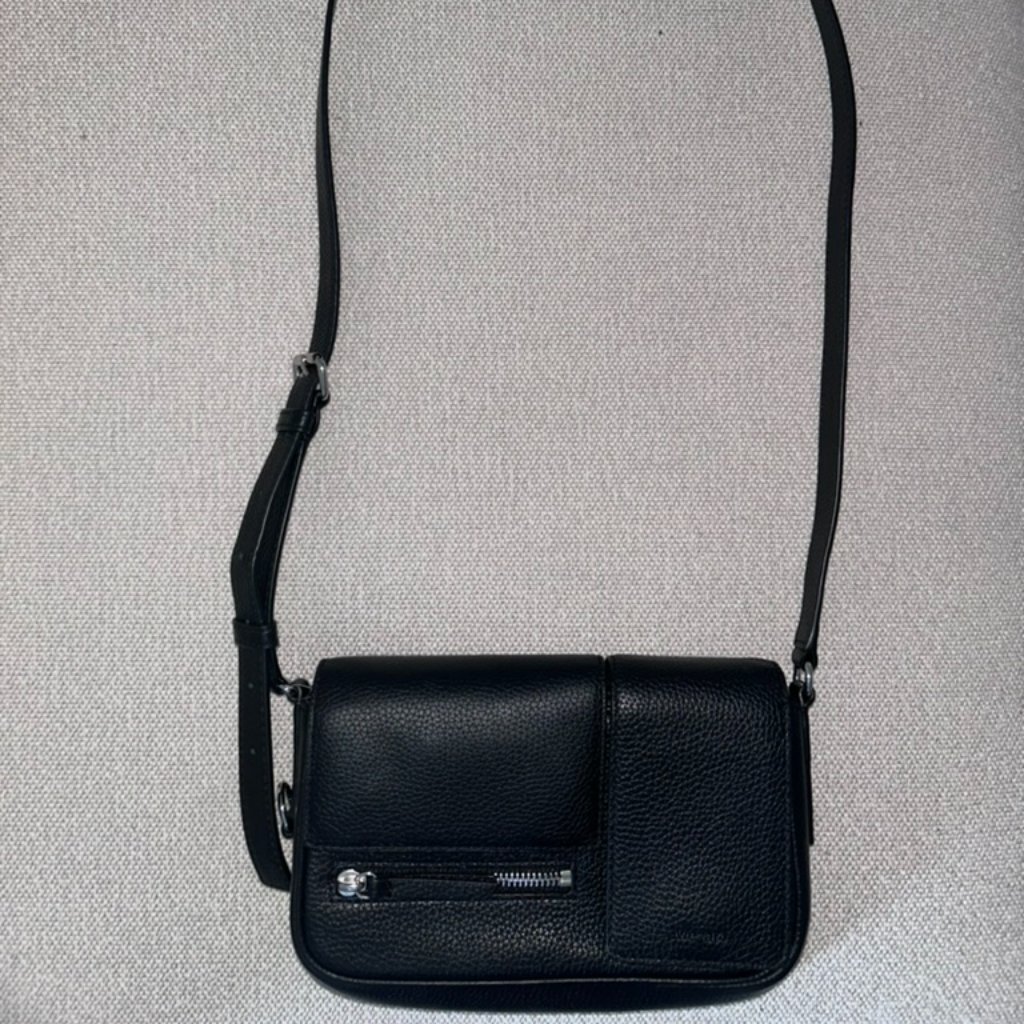 We-Ar4 Crossbody Bag